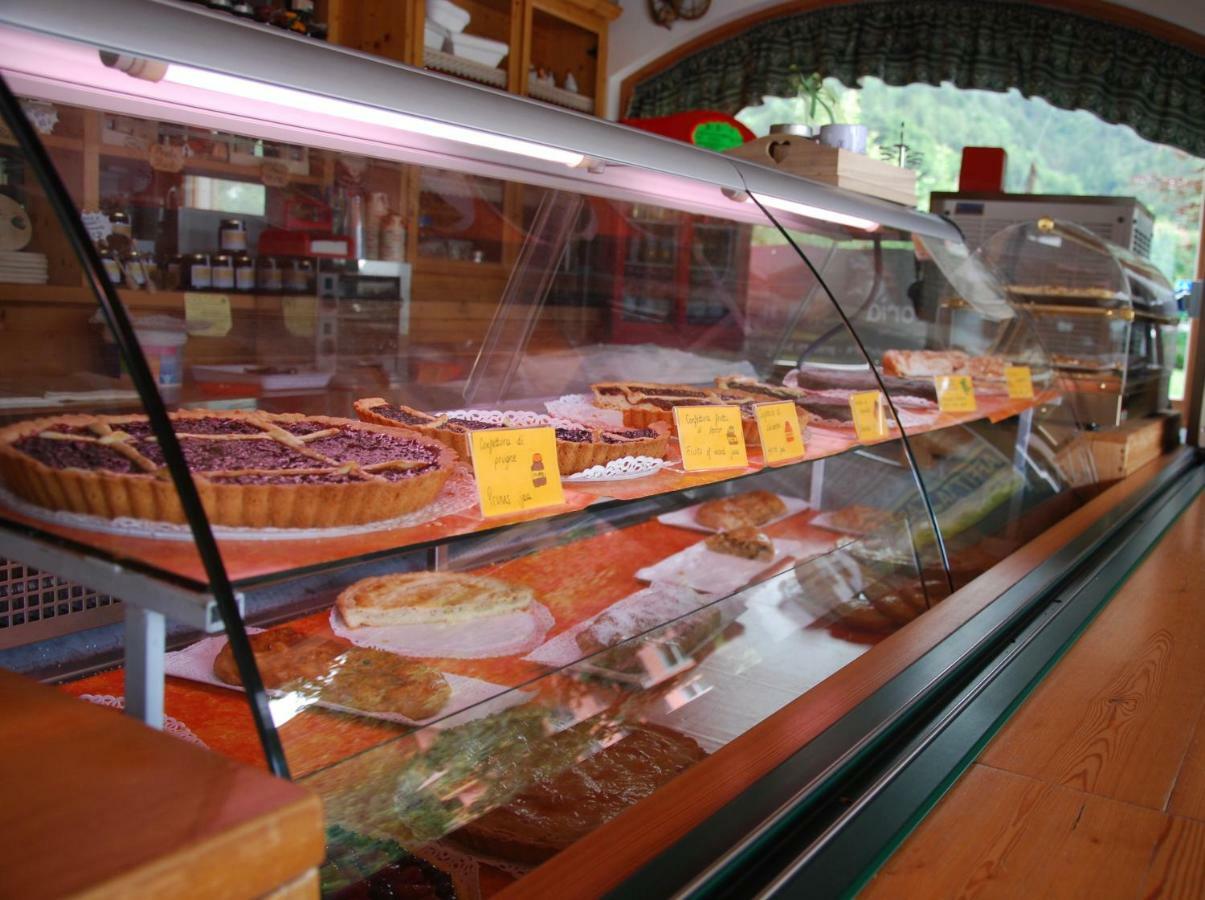B&B Dalla Fattoria Della Patty Pieve Di Ledro Εξωτερικό φωτογραφία